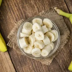 Banan przed czy po treningu? Odkryj, co przynosi lepsze efekty